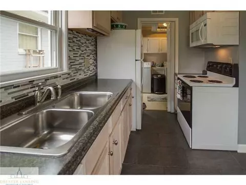 1220 E Mount Hope Ave, Lansing, MI 48910 photo 8