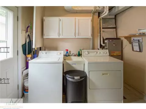 1220 E Mount Hope Ave, Lansing, MI 48910 photo 20