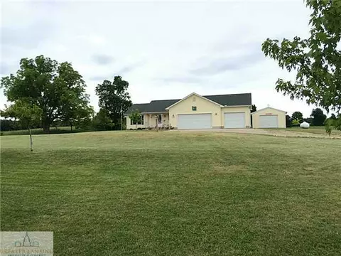 5230 E Parks Rd St, Saint Johns, MI 48879 photo 1
