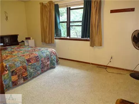 5474 Maple Rdg, Haslett, MI 48840 photo 12