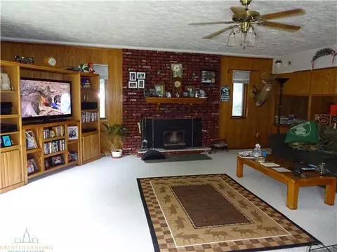5474 Maple Rdg, Haslett, MI 48840 photo 9