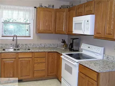 329 S Dibble Blvd, Lansing, MI 48917 photo 3