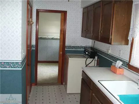 702 E Baldwin St, Saint Johns, MI 48879 photo 10