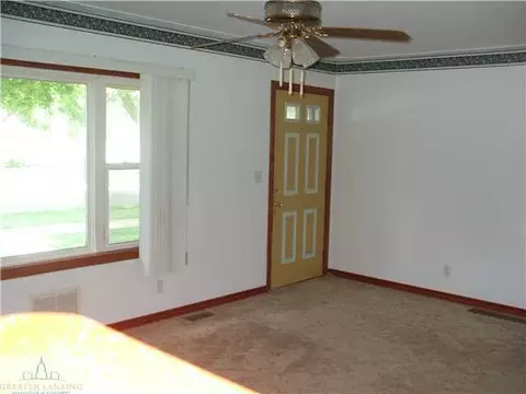 702 E Baldwin St, Saint Johns, MI 48879 photo 5