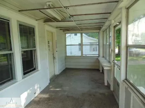 2738 Overhill, Jackson, MI 49203 photo 7