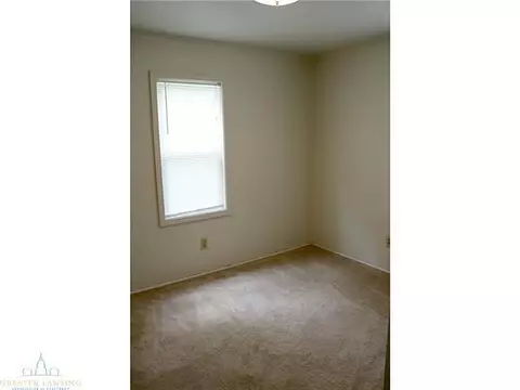 726 E Gier St, Lansing, MI 48906 photo 9