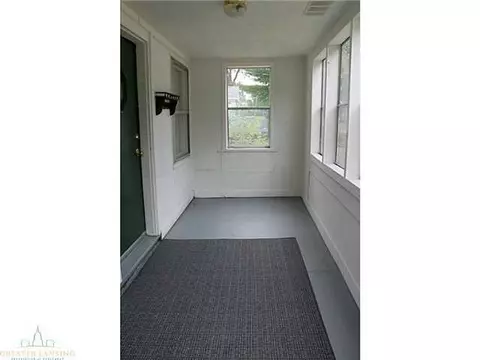 726 E Gier St, Lansing, MI 48906 photo 2