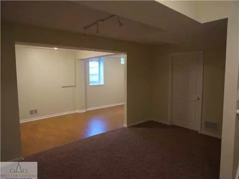 392 Coventry Ln, Mason, MI 48854 photo 5