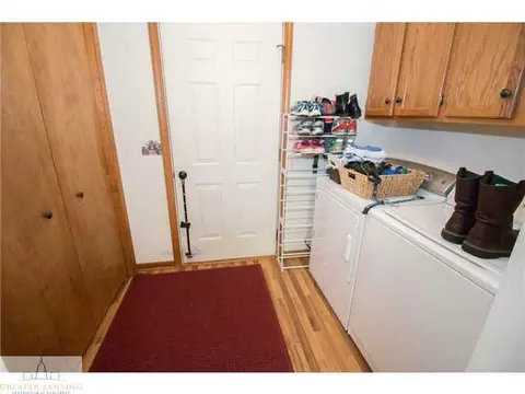 331 S Dibble, Lansing, MI 48917 photo 6