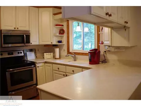1515 Waxwing, Dewitt, MI 48820 photo 3