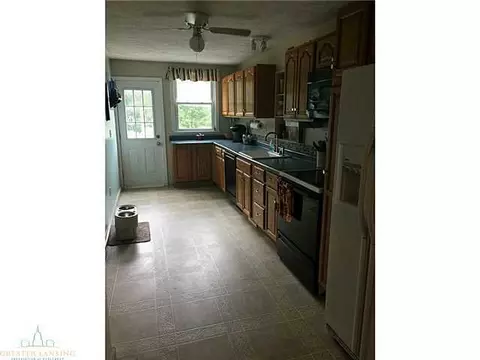 6337 Sleight, Bath, MI 48808 photo 18