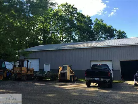 6337 Sleight, Bath, MI 48808 photo 2