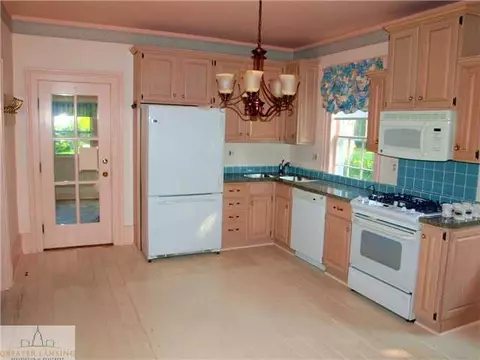501 E Higham St, Saint Johns, MI 48879 photo 12