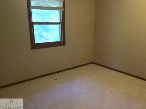 5457 Maple Rdg, Haslett, MI 48840 photo 8