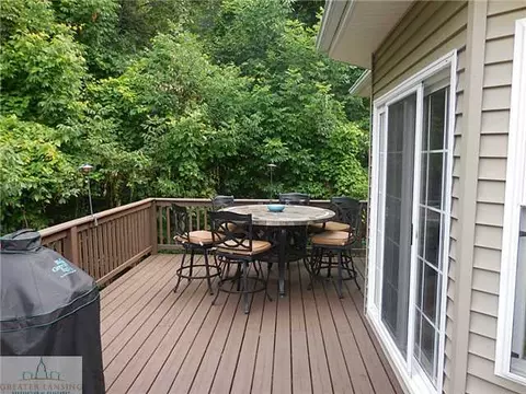 2130 Arbor Meadows Dr, Dewitt, MI 48820 photo 5