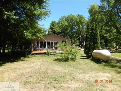 8421 Willow Dr, Lyons, MI 48851 photo 1