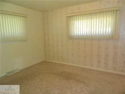 15090 Pinehurst, Lansing, MI 48906 photo 7