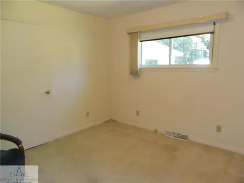 15090 Pinehurst, Lansing, MI 48906 photo 10