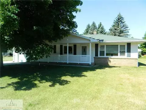 15090 Pinehurst, Lansing, MI 48906 photo 2