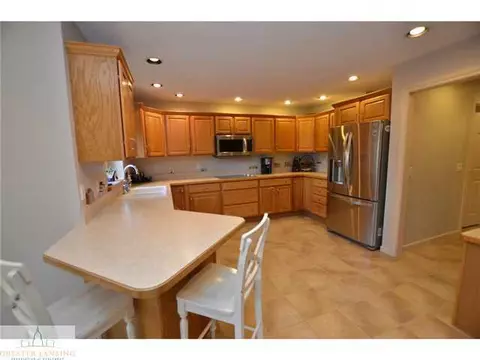 96 Three Oaks, Okemos, MI 48864 photo 13