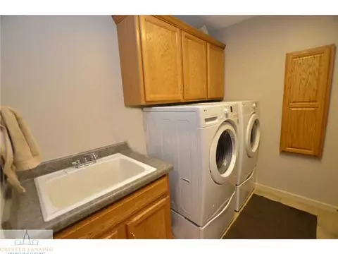 96 Three Oaks, Okemos, MI 48864 photo 17
