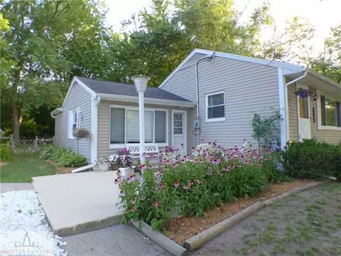 1957 Haslett, Haslett, MI 48840 photo 3