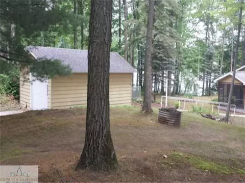 3237 Lakeview Dr, Harrison, MI 48625 photo 3