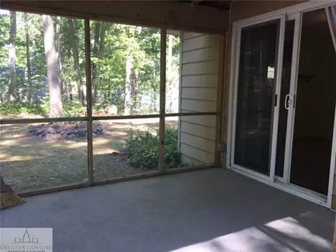 3237 Lakeview Dr, Harrison, MI 48625 photo 4