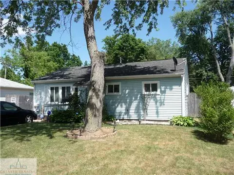 3104 Sheffer Ave, Lansing, MI 48906 photo 1