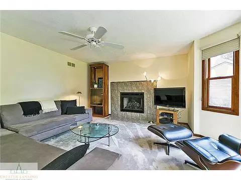 3965 Camperdown Dr, Lansing, MI 48911 photo 5