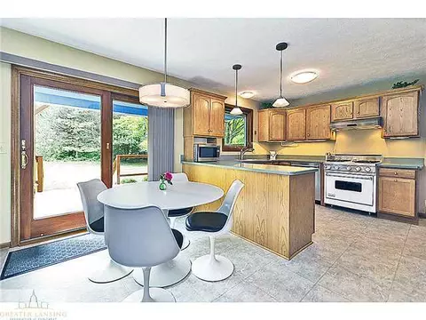 3965 Camperdown Dr, Lansing, MI 48911 photo 8