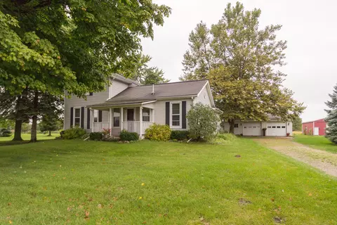 10670 W Herbison Rd, Eagle, MI 48822 photo 2
