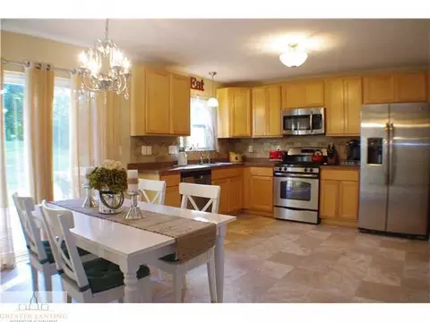 13232 Addington, Dewitt, MI 48820 photo 8