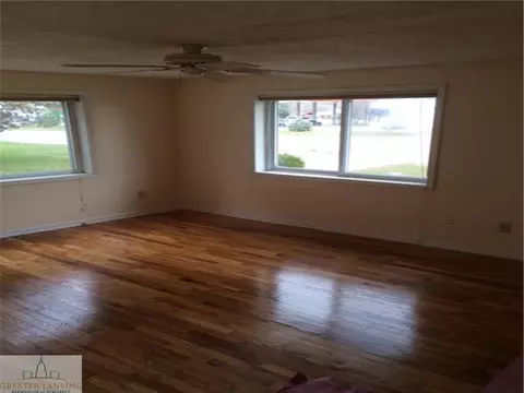 1060 E State Rd, Lansing, MI 48906 photo 3