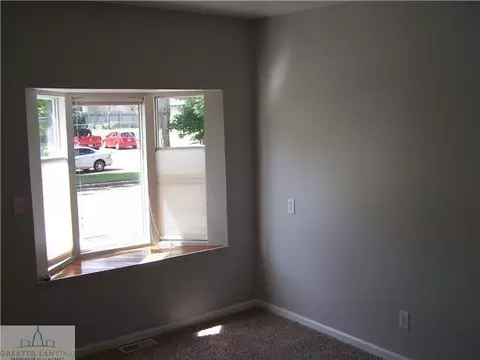 111 E Plain St, Eaton Rapids, MI 48827 photo 2