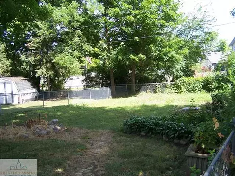 111 E Plain St, Eaton Rapids, MI 48827 photo 9