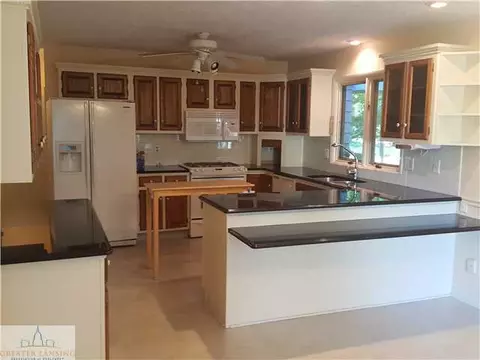 1821 Persimmon Path, Holt, MI 48842 photo 9