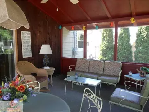 4400 Devonshire, Lansing, MI 48910 photo 12