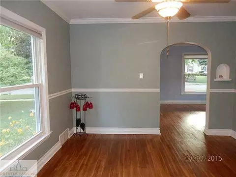 410 N N Brg, Dewitt, MI 48820 photo 5
