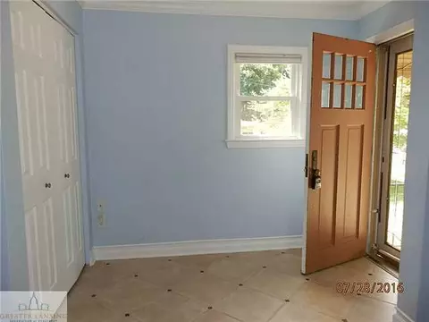 410 N N Brg, Dewitt, MI 48820 photo 3