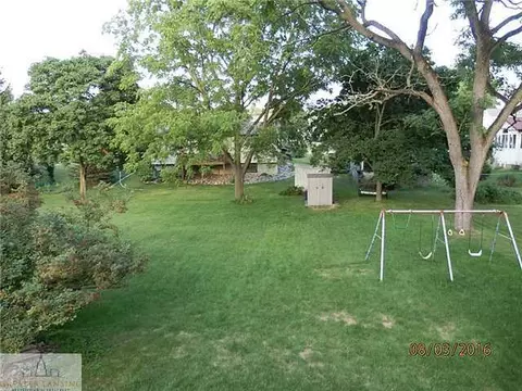 410 N N Brg, Dewitt, MI 48820 photo 22