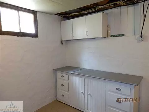 410 N N Brg, Dewitt, MI 48820 photo 23
