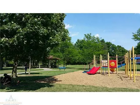 414 Washington, Dewitt, MI 48820 photo 5