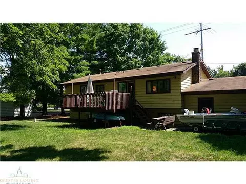 414 Washington, Dewitt, MI 48820 photo 2
