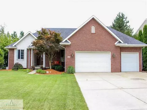 1347 Sanborn Dr, Dewitt, MI 48820 photo 2