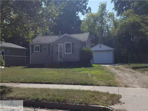 4100 Lowcroft Ave, Lansing, MI 48910 photo 8