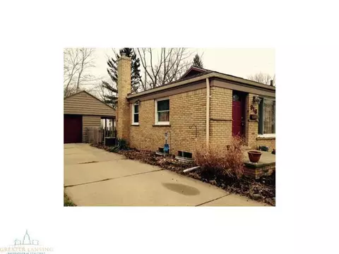 916 Fitting Ave, Lansing, MI 48917 photo 15