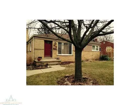 916 Fitting Ave, Lansing, MI 48917 photo 2