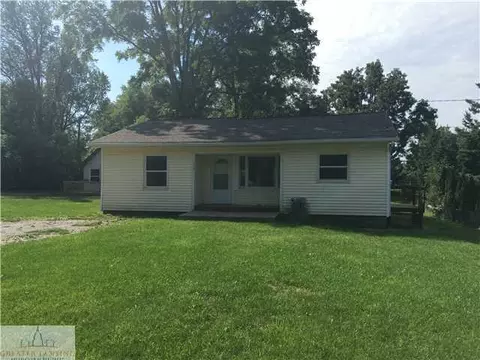 1341 Bennett Rd, Lansing, MI 48906 photo 2