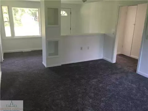 1341 Bennett Rd, Lansing, MI 48906 photo 5